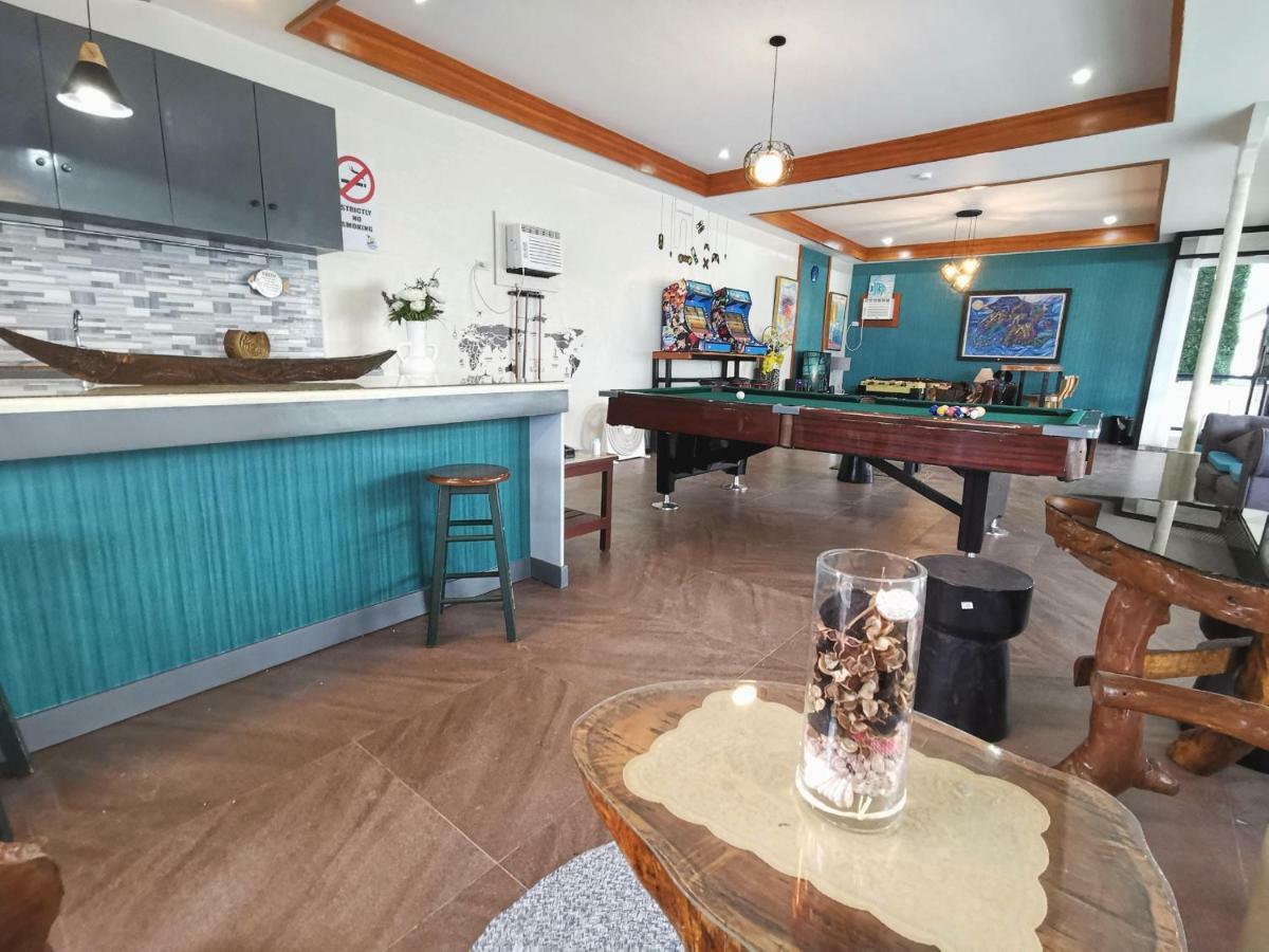 Pescadores Suites Moalboal Bagian luar foto